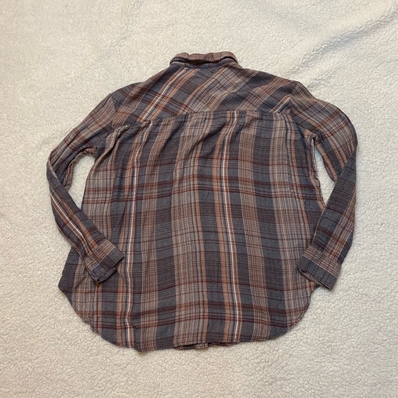 BDG Womens Button Down Long Sleeve Gray Pink Collared Top Size Small - Picture 3 of 3